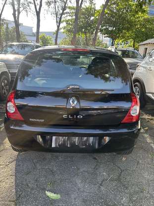 RENAULT-CLIO-2011