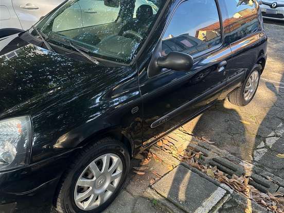 RENAULT-CLIO-1.0 16V FLEX 2P MANUAL RENAULT-CLIO-2011