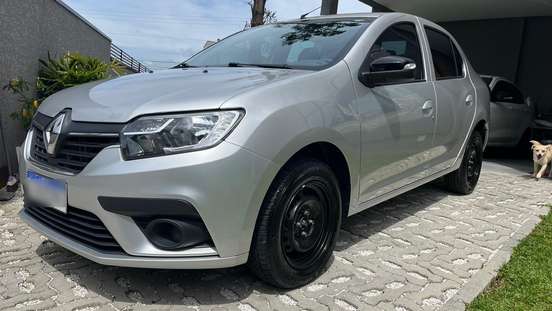 RENAULT-LOGAN-2024