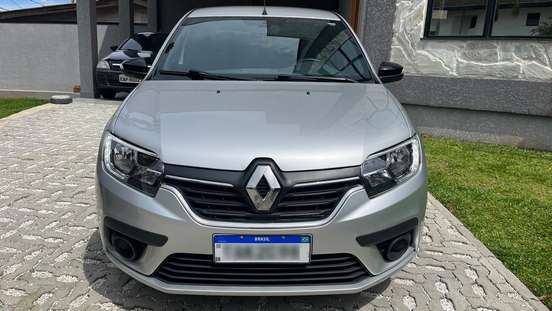 RENAULT-LOGAN-2024