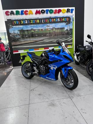 SUZUKI GSX-8R 