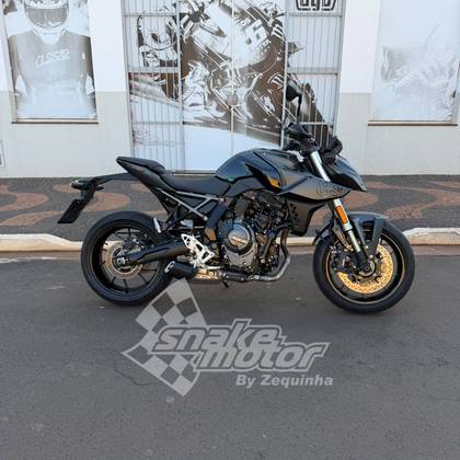 SUZUKI GSX-8S 