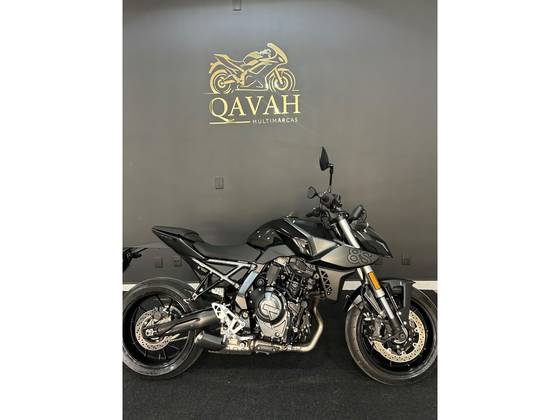 SUZUKI GSX-8S 