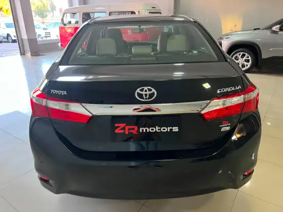 TOYOTA-COROLLA-2015
