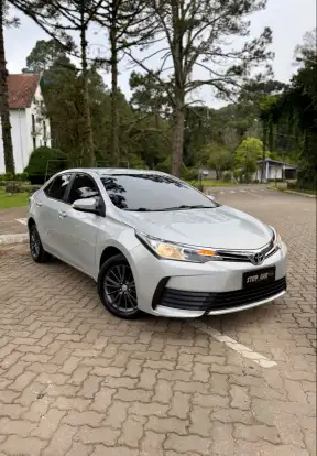 TOYOTA-COROLLA-2017