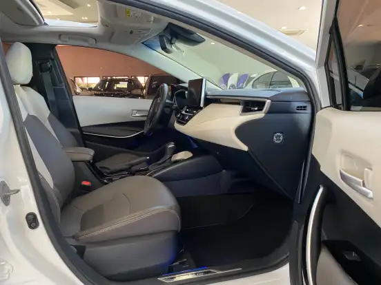 TOYOTA-COROLLA-2024
