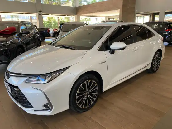 TOYOTA-COROLLA-2024