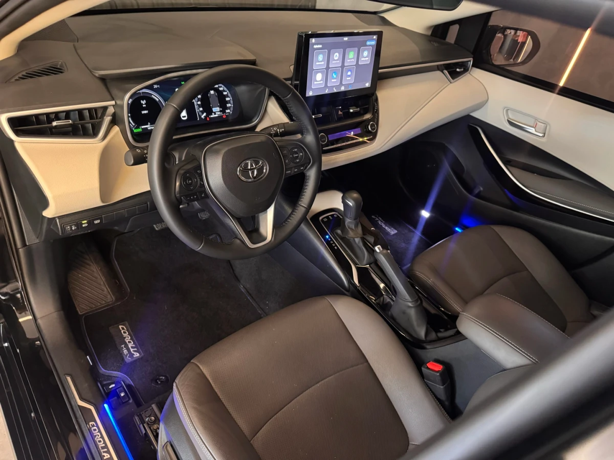 Toyota Corolla — foto 9