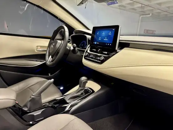 TOYOTA-COROLLA-2024