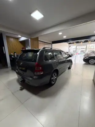 TOYOTA-COROLLA-2005