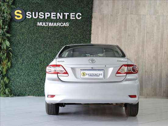 TOYOTA-COROLLA-2013