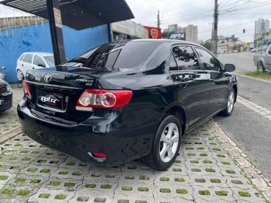 TOYOTA-COROLLA-2012