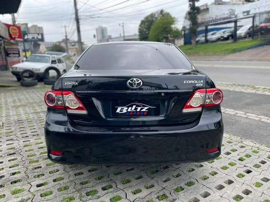 TOYOTA-COROLLA-2012
