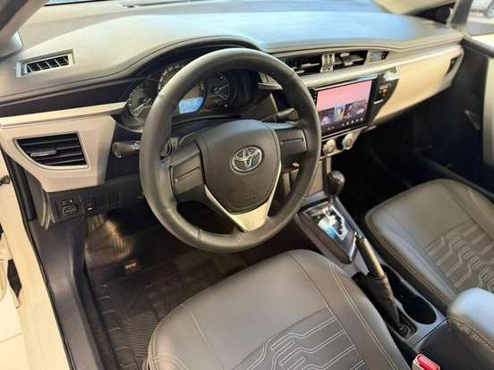 TOYOTA-COROLLA-2015