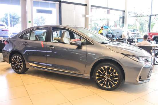 TOYOTA-COROLLA-2026