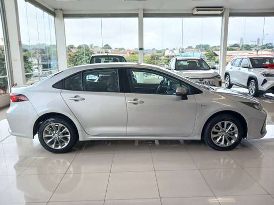 TOYOTA-COROLLA-2025