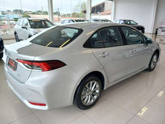 TOYOTA-COROLLA-2025