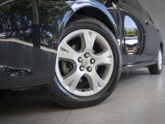TOYOTA-COROLLA-2009