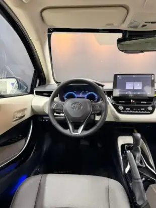 TOYOTA-COROLLA-2025