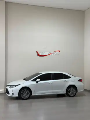 TOYOTA-COROLLA-2023