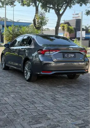 TOYOTA-COROLLA-2025