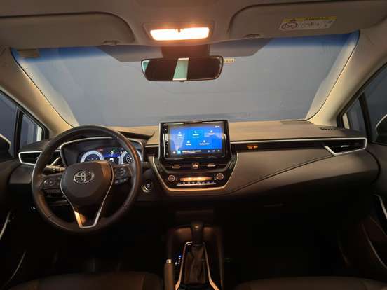 TOYOTA-COROLLA-2023