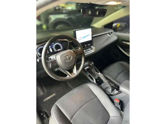 TOYOTA-COROLLA-2025