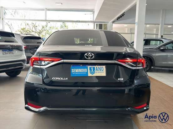 TOYOTA-COROLLA-2024
