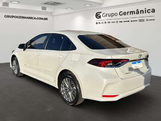 TOYOTA-COROLLA-2024