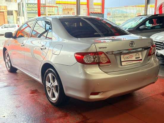 TOYOTA-COROLLA-2013