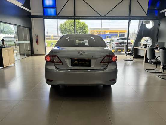 TOYOTA-COROLLA-2014