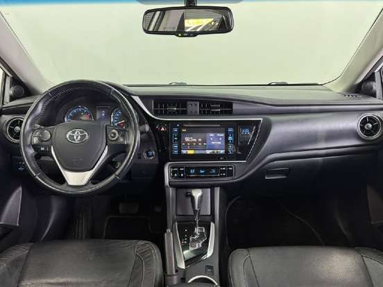 TOYOTA-COROLLA-2018
