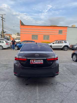 TOYOTA-COROLLA-2018