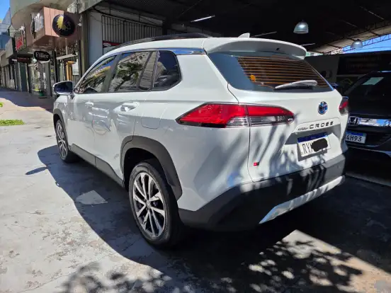 TOYOTA-COROLLA CROSS-2023