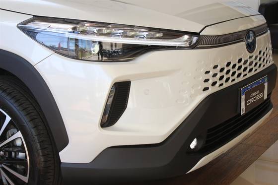 TOYOTA COROLLA CROSS 1.8 VVT-I HYBRID FLEX XRX CVT