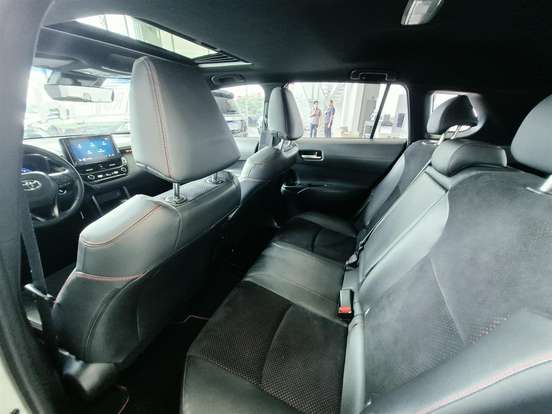 TOYOTA-COROLLA CROSS-2023