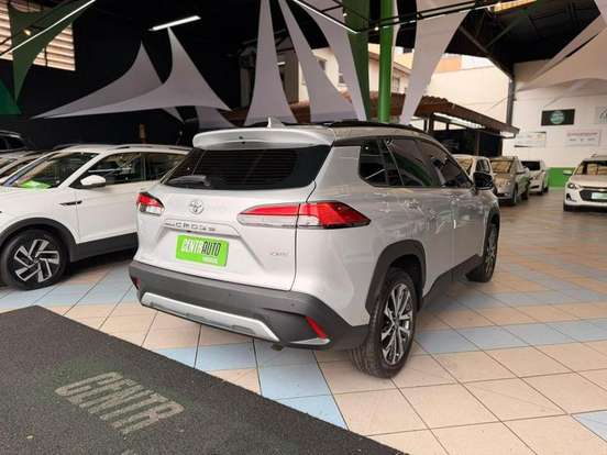 TOYOTA-COROLLA CROSS-2023