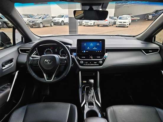 TOYOTA-COROLLA CROSS-2024