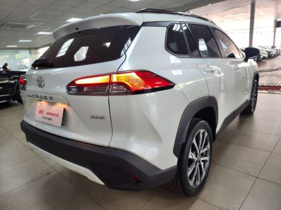 TOYOTA-COROLLA CROSS-2023