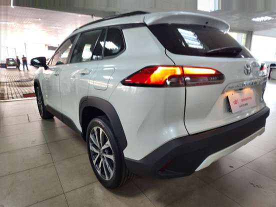 TOYOTA-COROLLA CROSS-2023