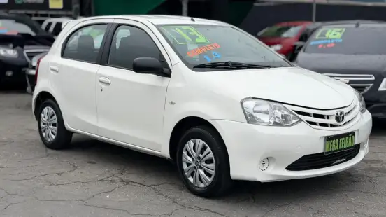 TOYOTA-ETIOS-2012