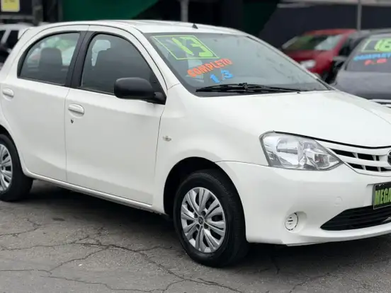 TOYOTA-ETIOS-1.3 XS 16V FLEX 4P MANUAL TOYOTA-ETIOS-2012