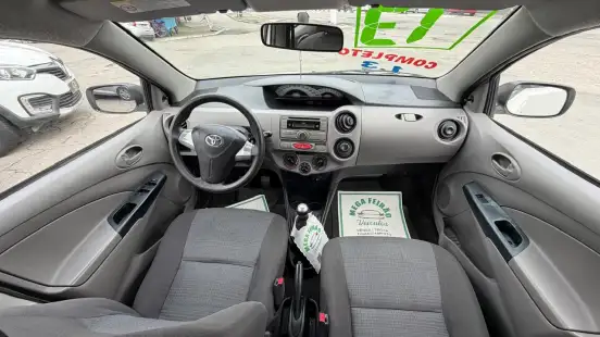 TOYOTA-ETIOS-1.3 XS 16V FLEX 4P MANUAL TOYOTA-ETIOS-2012