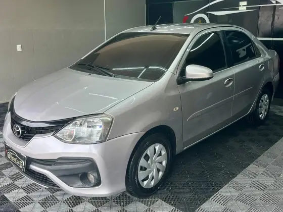 TOYOTA ETIOS 1.5 XS SEDAN 16V FLEX 4P MANUAL