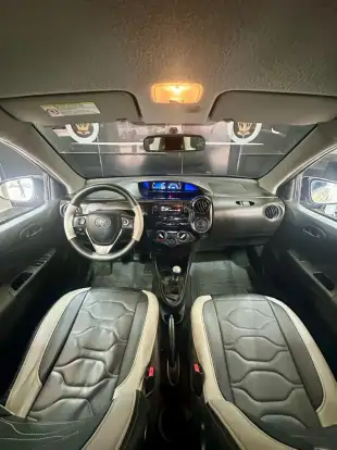 TOYOTA-ETIOS-2017