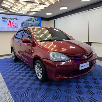 TOYOTA-ETIOS-2013