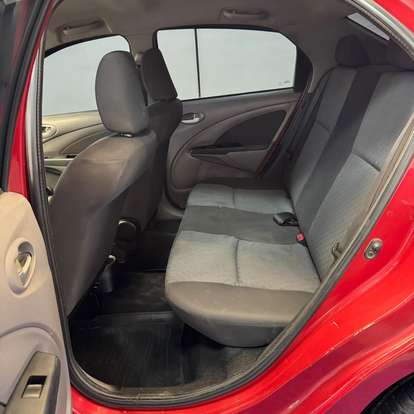 TOYOTA-ETIOS-2013