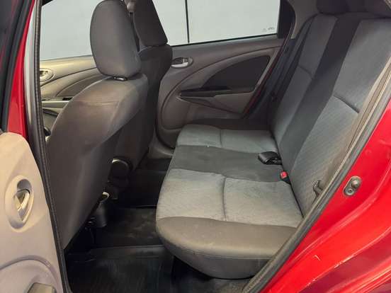 TOYOTA-ETIOS-1.5 XLS 16V FLEX 4P MANUAL TOYOTA-ETIOS-2013