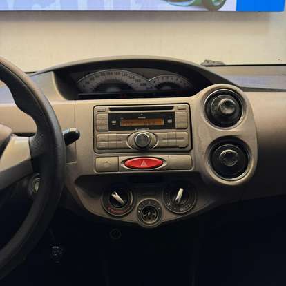 TOYOTA-ETIOS-2013