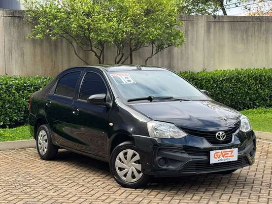TOYOTA-ETIOS-2017